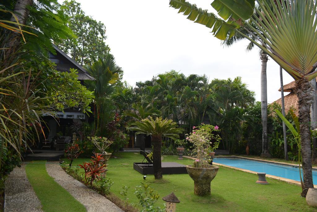 Villa Una 塞米亚克 外观 照片